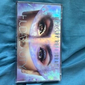 Mercury retrograde Huda beauty palette